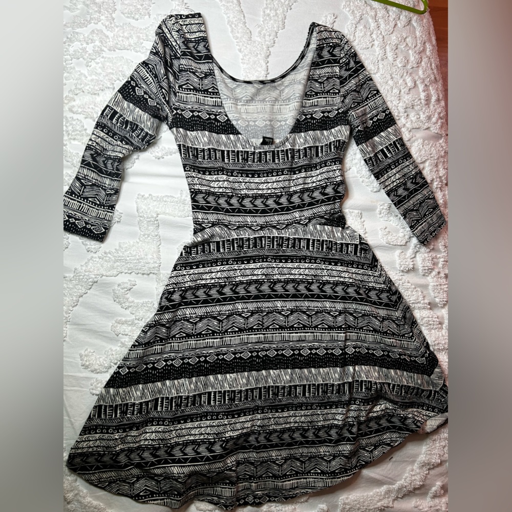 Forever 21 tribal style dress size small